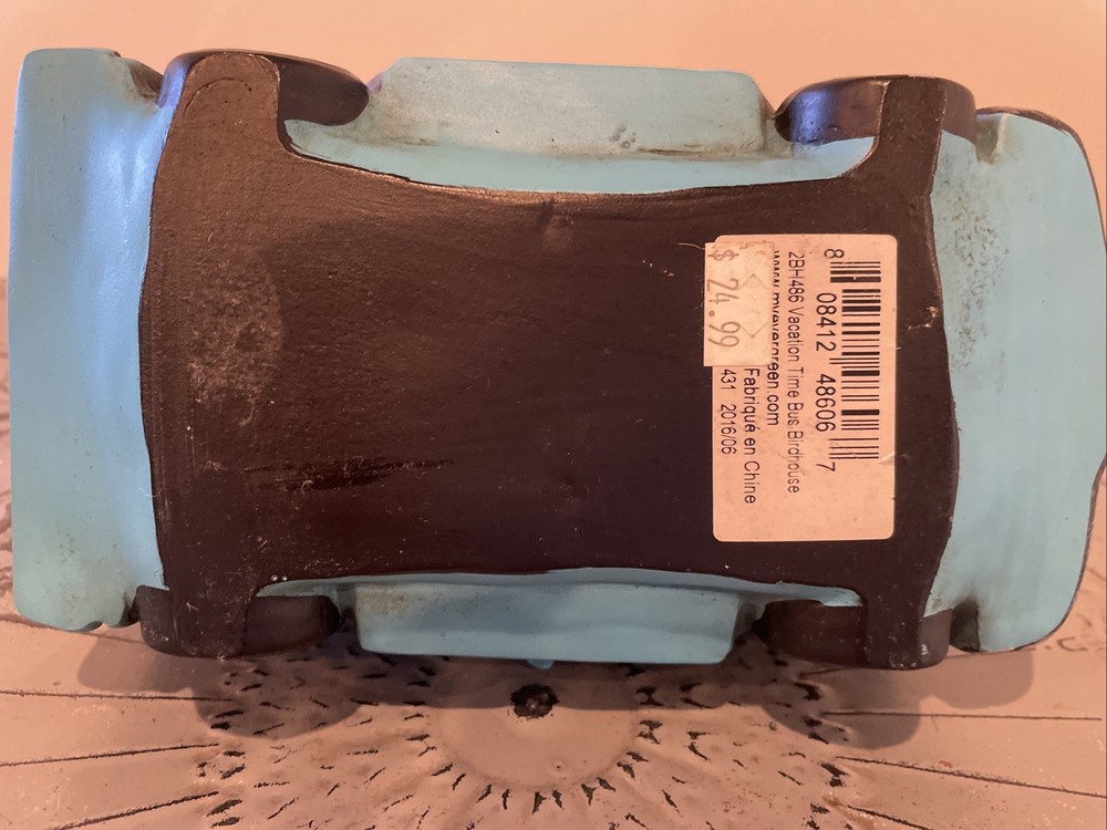 Vacation Time Bus Birdhouse