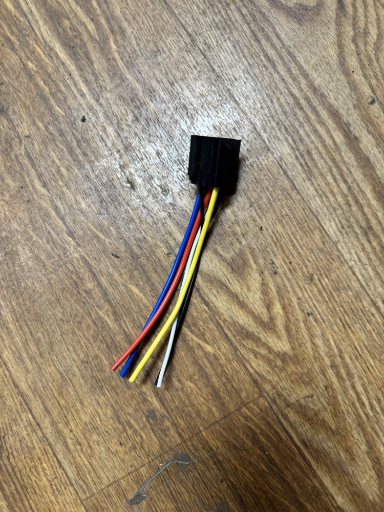 SPDT Interlocking Bosch Style 5-Pin Relay Socket Harness Base w/ Wires
