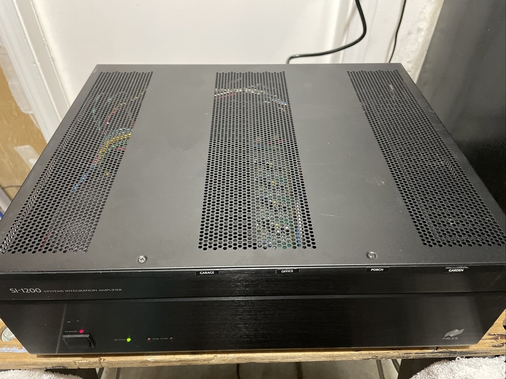 Niles Audio SL-1200 , Powers On , Untested 12 Channel Amplifier