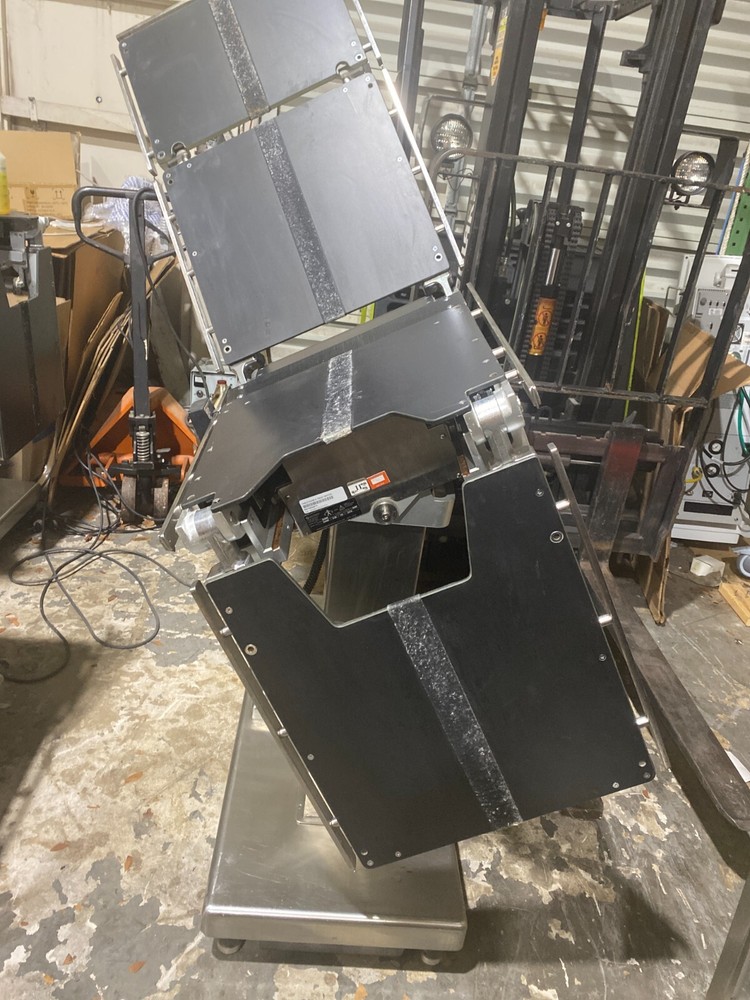 Skytron table 3600B Ultra slide