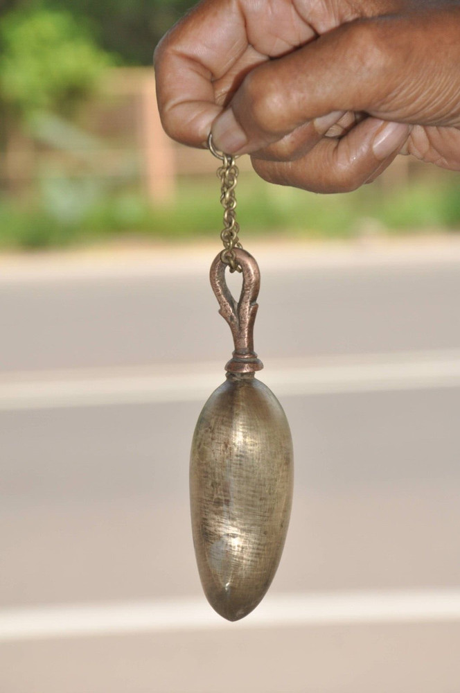 Vintage Brass Handcrafted Mango Shape Solid Powder Box