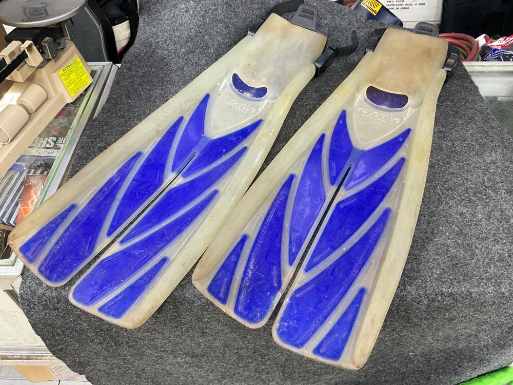 Atomic Aquatics Split Fin Full Foot Size L Blue/Transparent