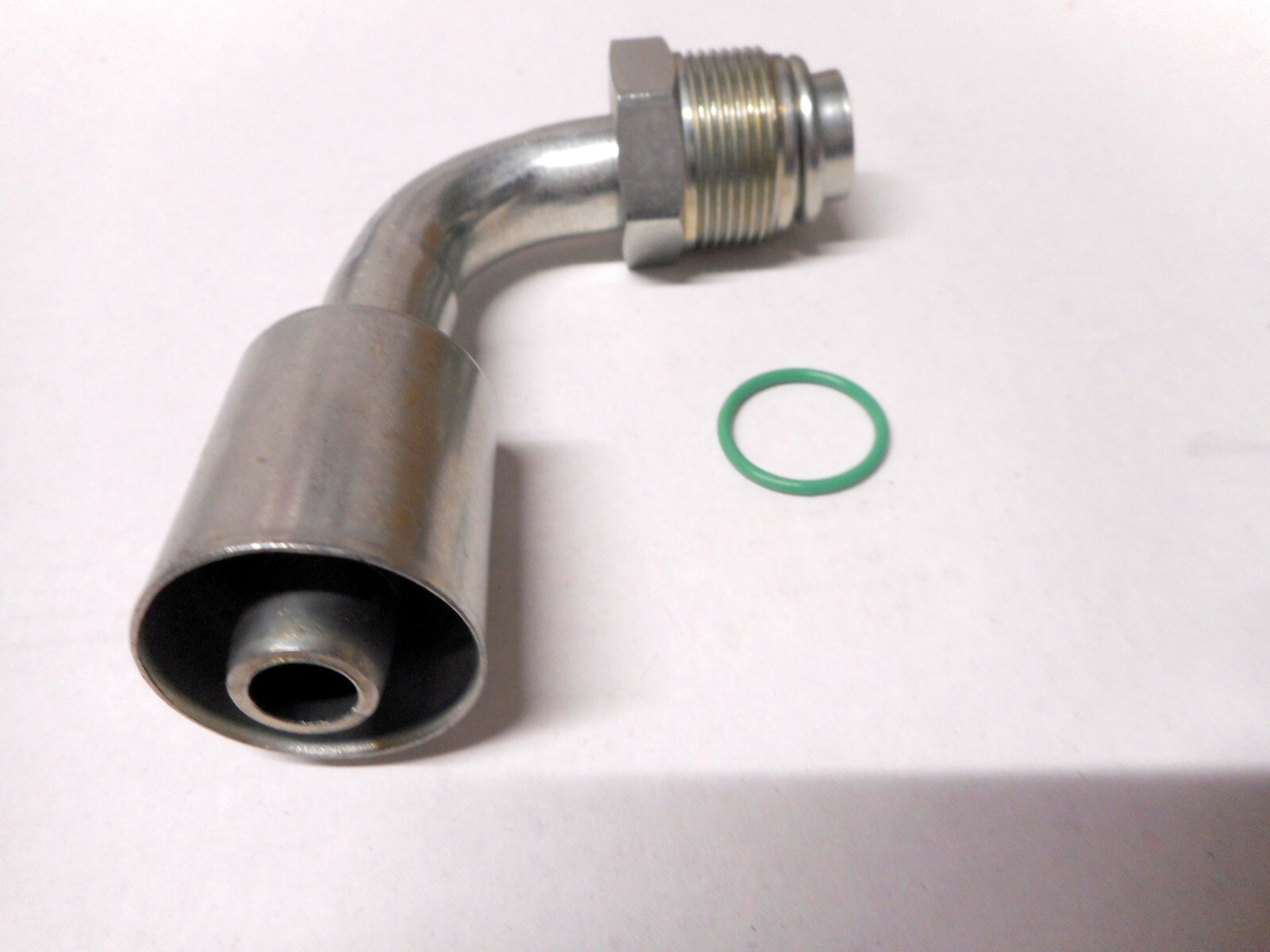 BEADLOCK A/C FITTING,STEEL,MALE O RING,90 DEGREE #12 FITTING,#10 HOSE 35S1430