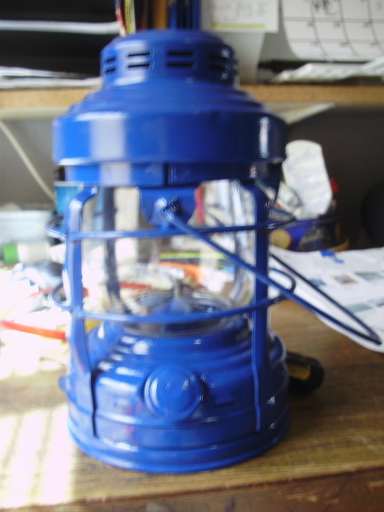 EMBURY MODEL 225 BLUE CONTRACTOR'S LANTERN