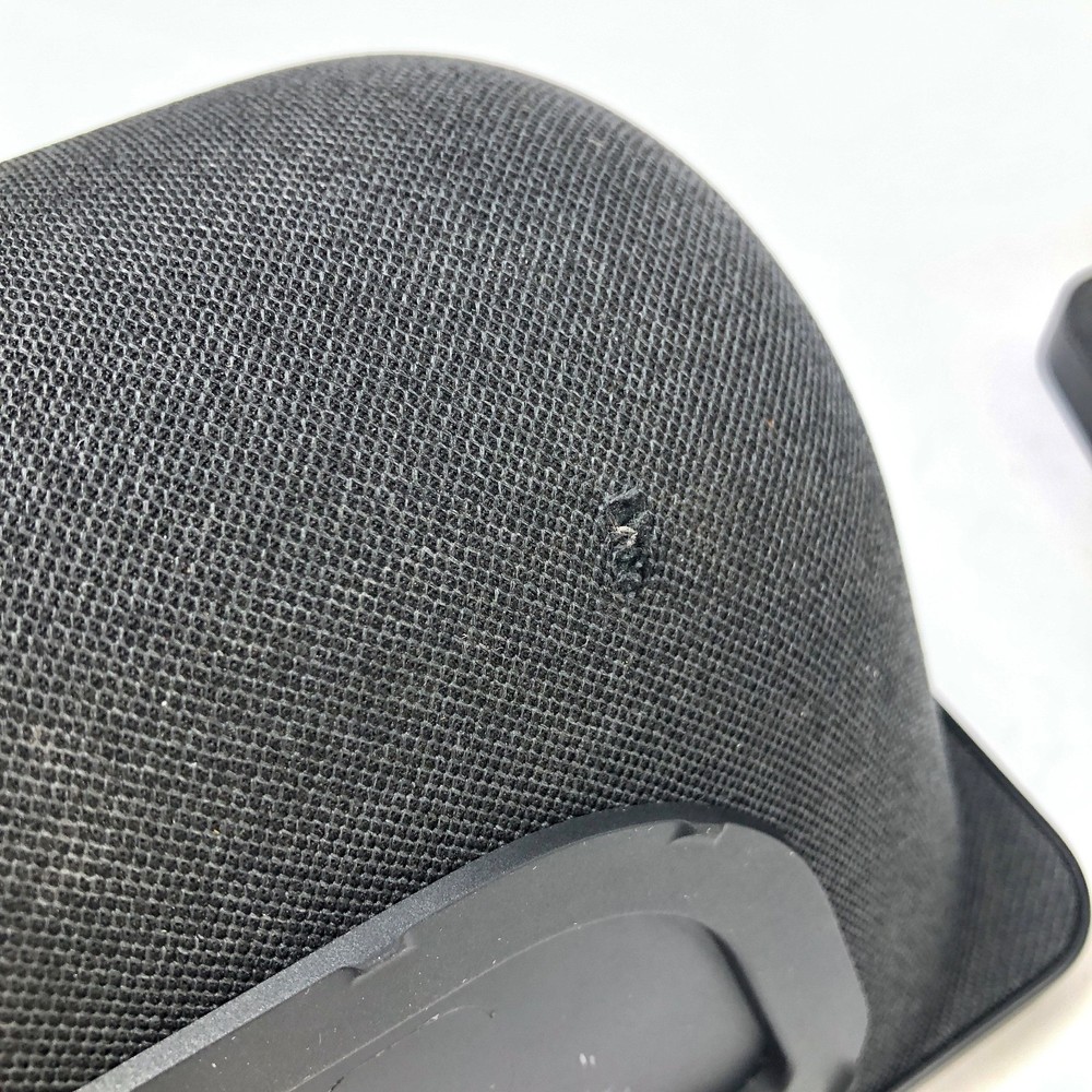 CRACKED DAMAGE Amazon Echo Show 8 3rd Gen Smart Speaker Charcoal - R85SD6