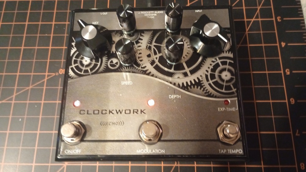 Clockwork Echo Guitar Delay & Modulation Effect Pedal Used Made In USA!!