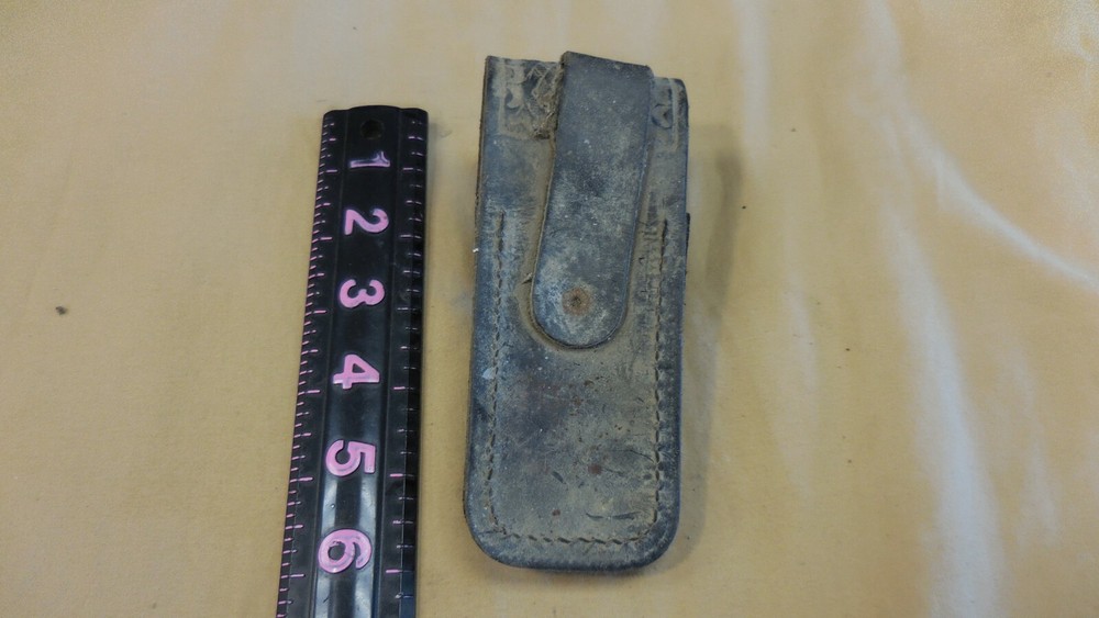 LEATHER KNIFE HOLDER BELT LOOP TOOLED