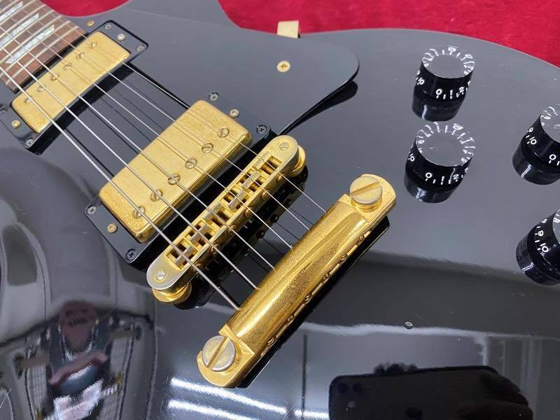 Gibson Les Paul Studio (Ebony) Electric Guiar