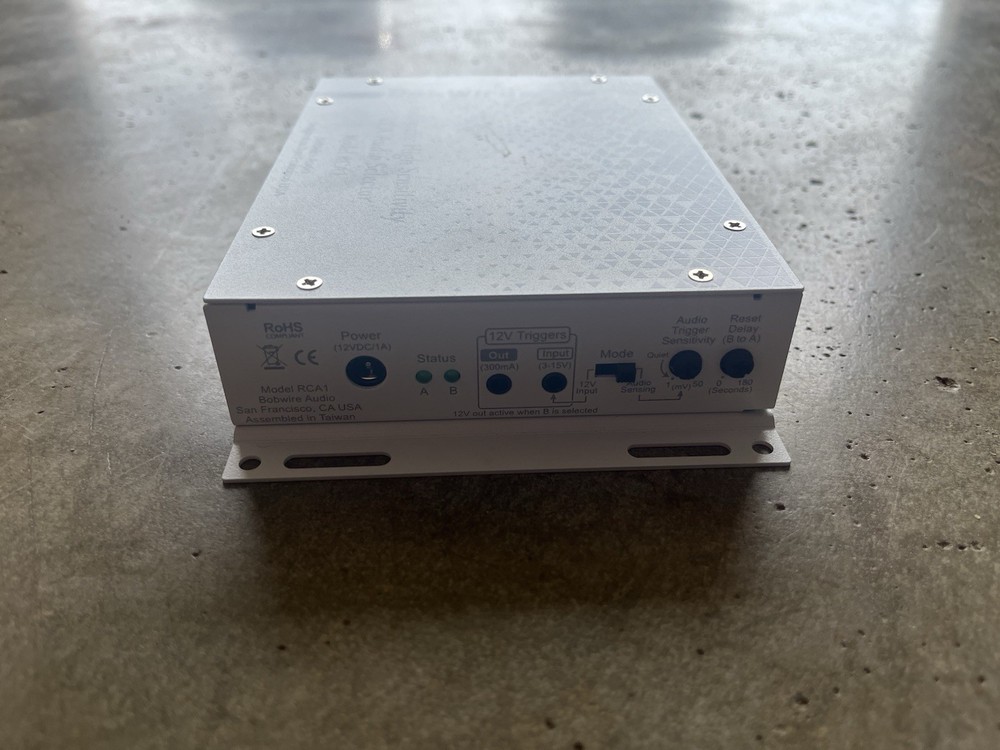 Bobwire Audio Automatic High Sensitivity RCA Audio Selector RCA1