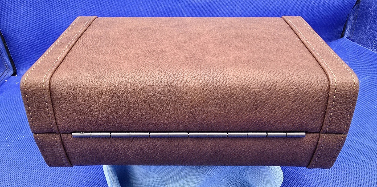 New Leather UKLARO - Maxwell 8 Cigar Travel Case - Brown. By Case Elegance