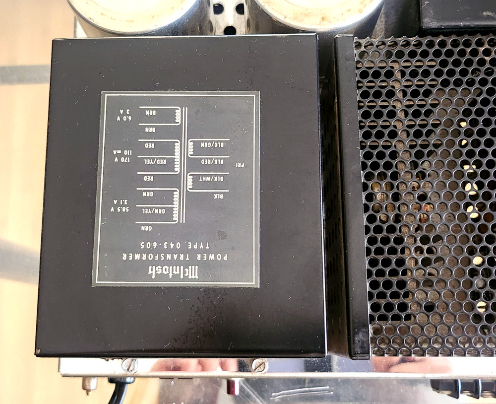 McIntosh MC 2505 solid state power amplifier