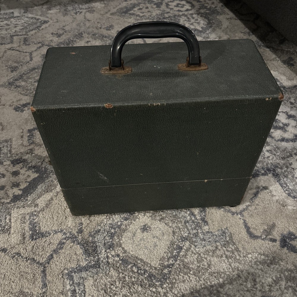 Vintage Argus 300 Automatic Slide Projector W/Protective Case