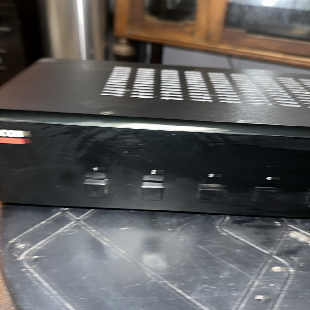 ADCOM GFS-6 Speaker Selector