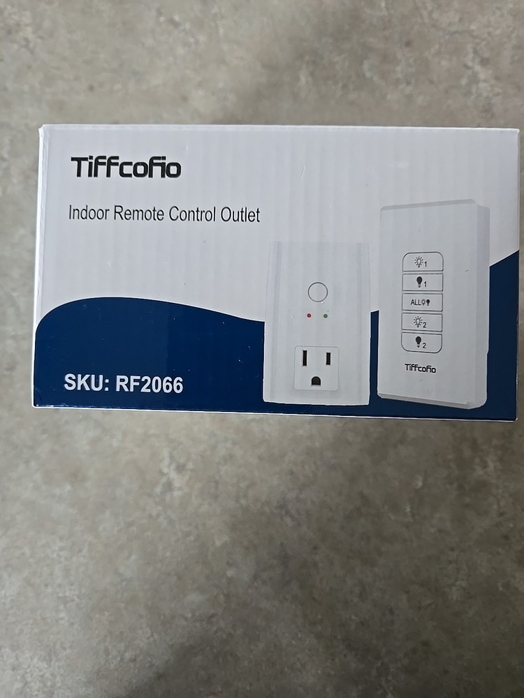 TIFFCOFIO INDOOR REMOTE CONTROL SOCKET w/ Remote 51191 White New