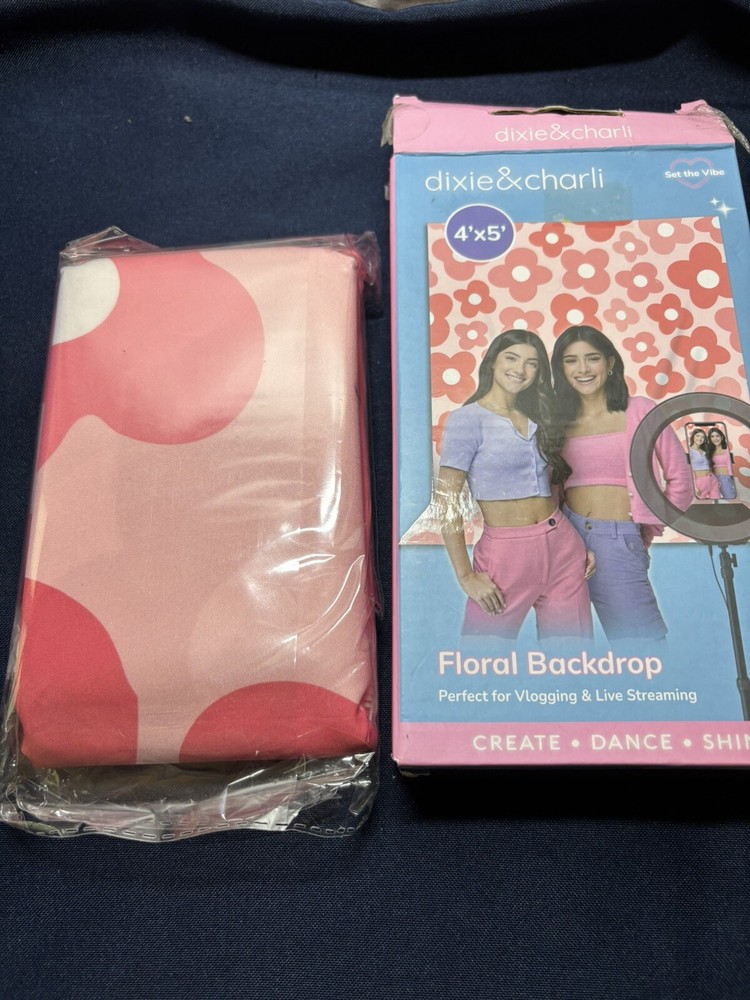 Dixie & Charli 4×5 Floral Backdrop Pinks New Sealed