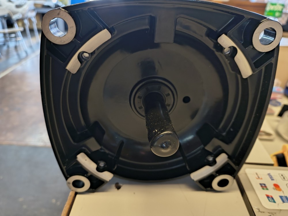Pool Pump w/Kit