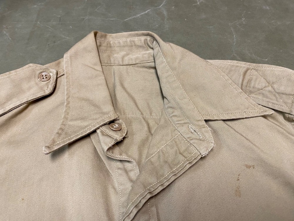 ORIGINAL WWII US ARMY OFFICER "KHAKI" CLASS A SHIRT- MEDIUM 40R