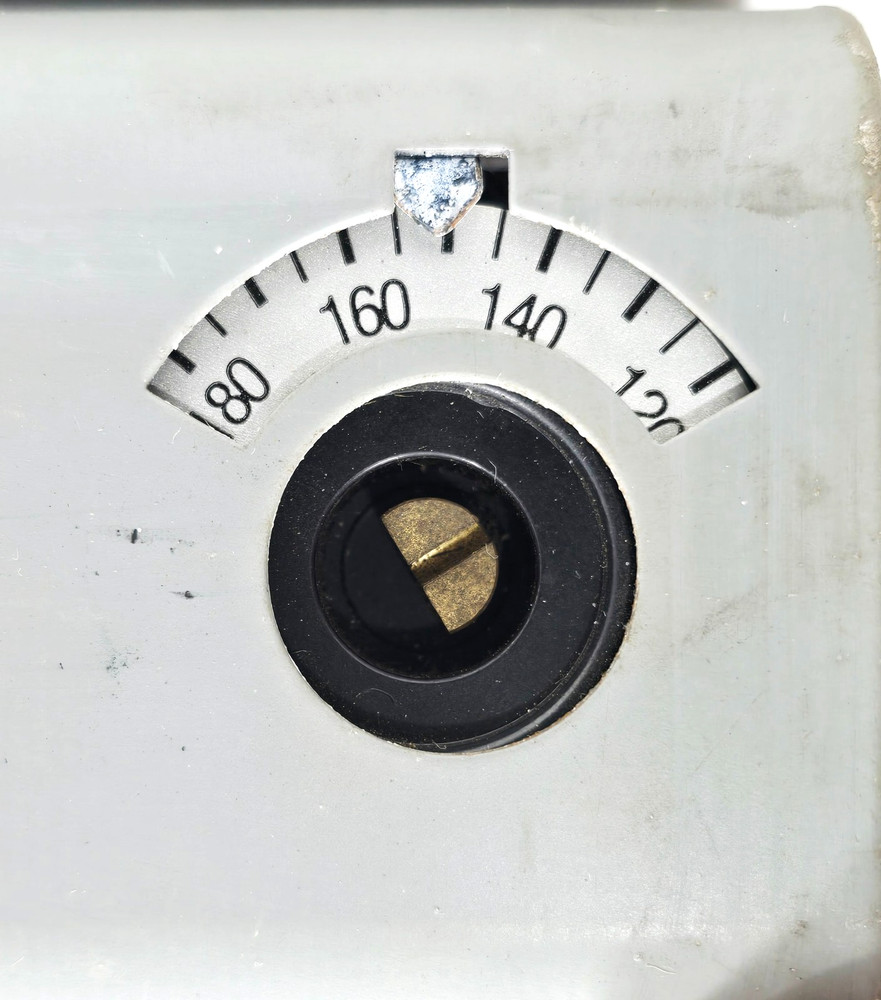 A19AAB-26 JOHNSON CONTROLS TEMPERATURE CONTROL THERMOSTATS A19ADB-1