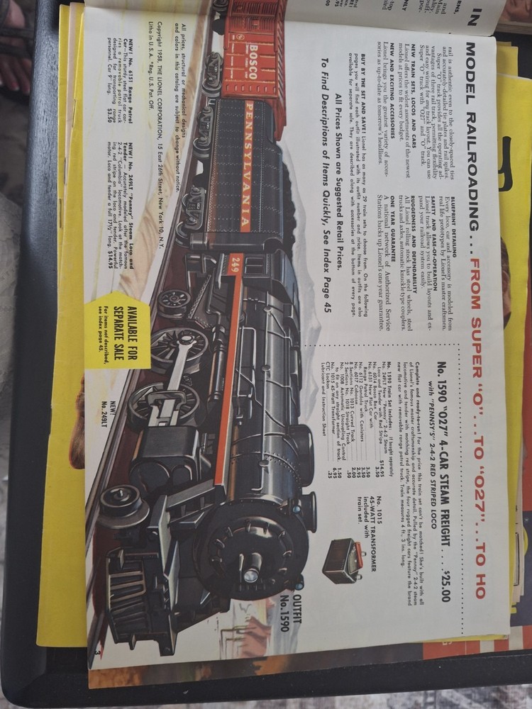 Vintage HO . Train Sets In Original Boxes Extra Tracks,universal Power Master.