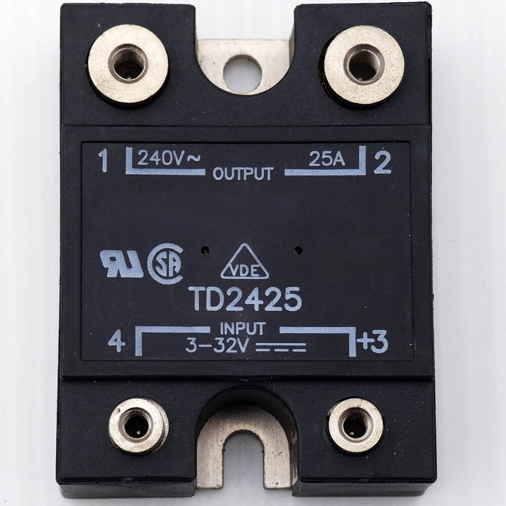New For Crydom TD2425 Solid State Relay 3-32V