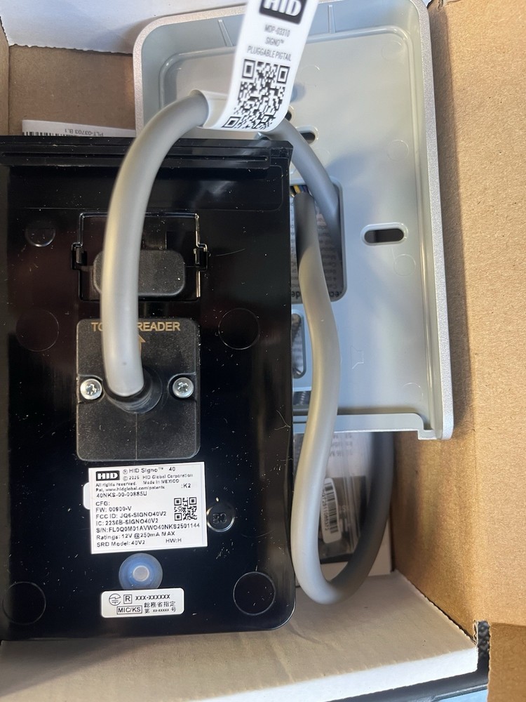 HID Signo 40NKS-00-00885U RFID Reader