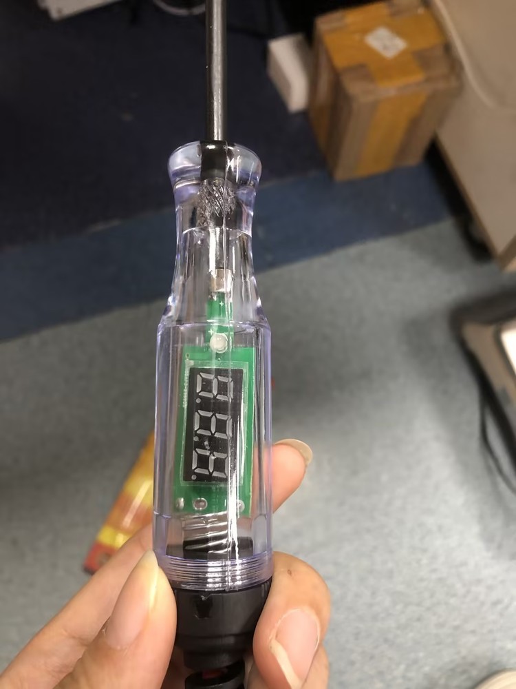 Light Voltage Pen Universal A R US USA */