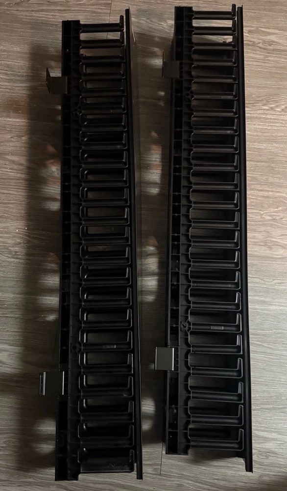 Panduit NetRunner Vertical Cable Manager WMPV22E / 45E