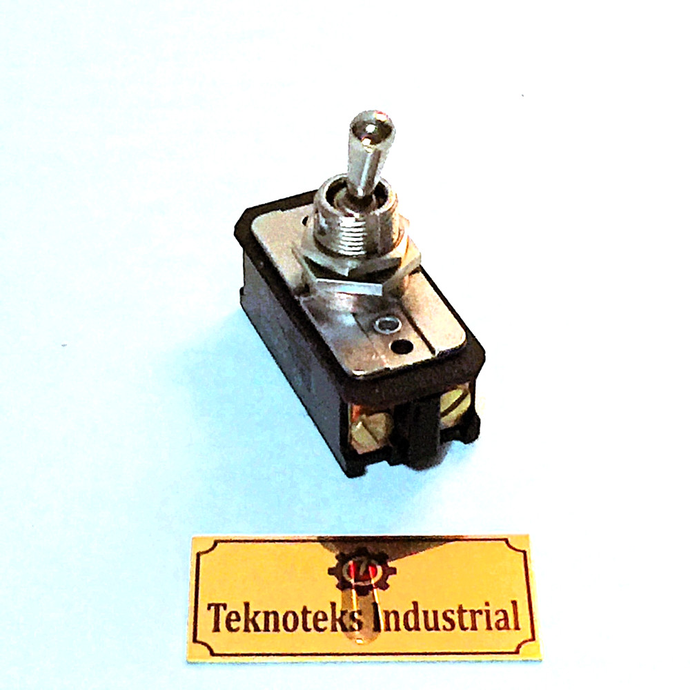 CUTLER HAMMER 9320 TOGGLE  ON/OFF SWITCH