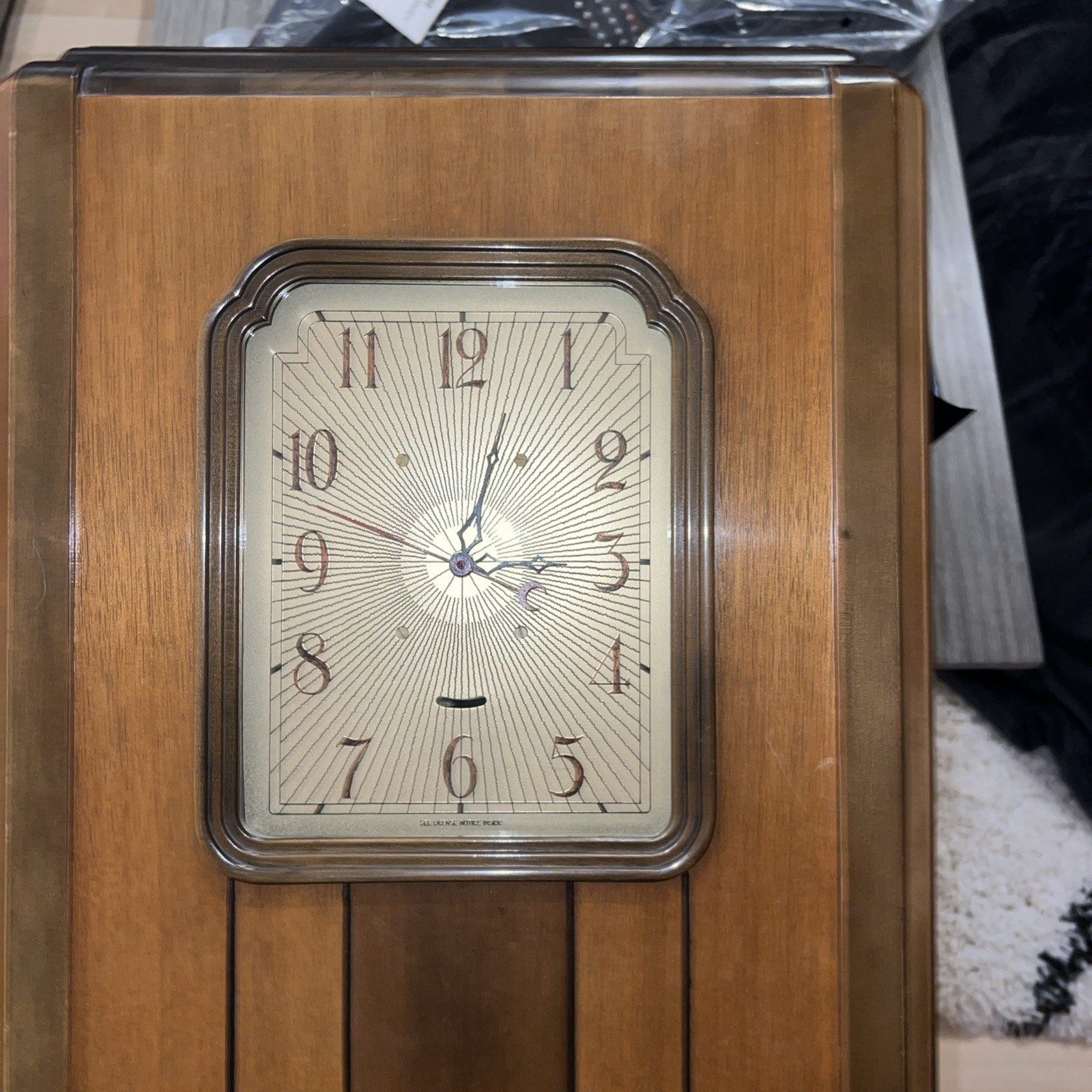 ORIGINAL ART DECO WESTINGHOUSE WR-16 "COLUMNAIRE” GRANDFATHER CLOCK RADIO