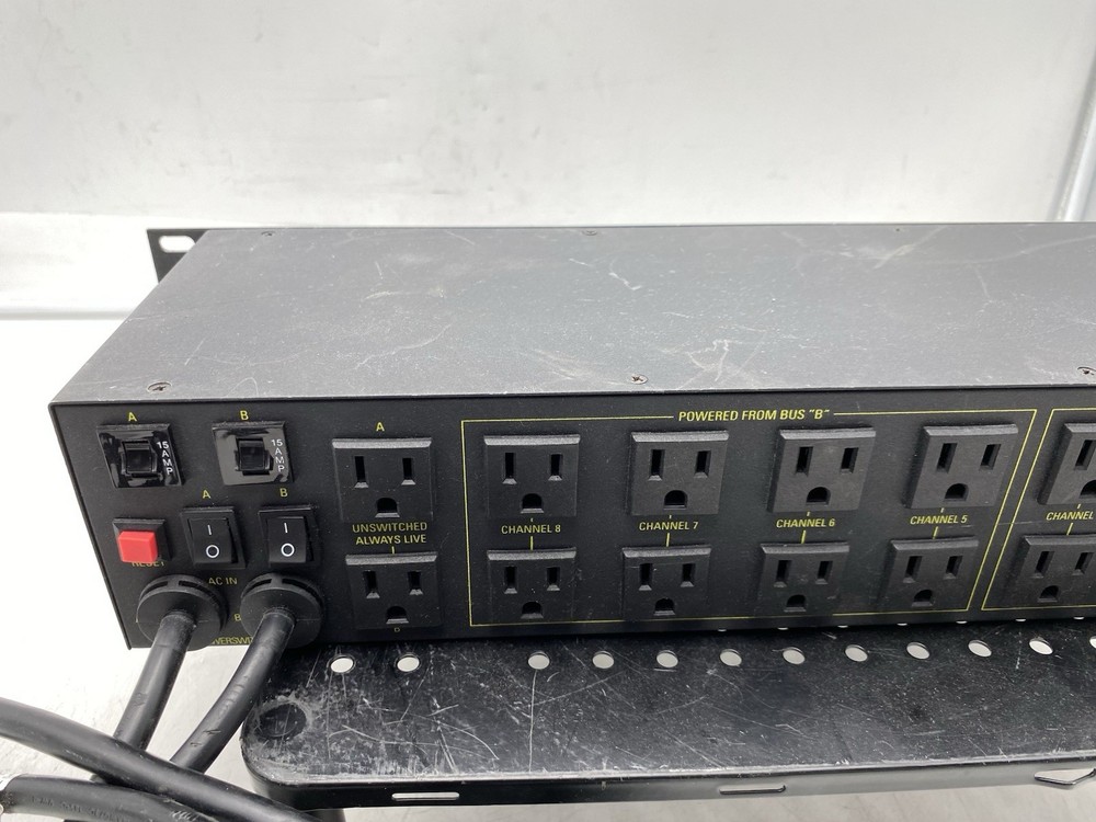 Digital Loggers Ethernet Power Controller PC-8000