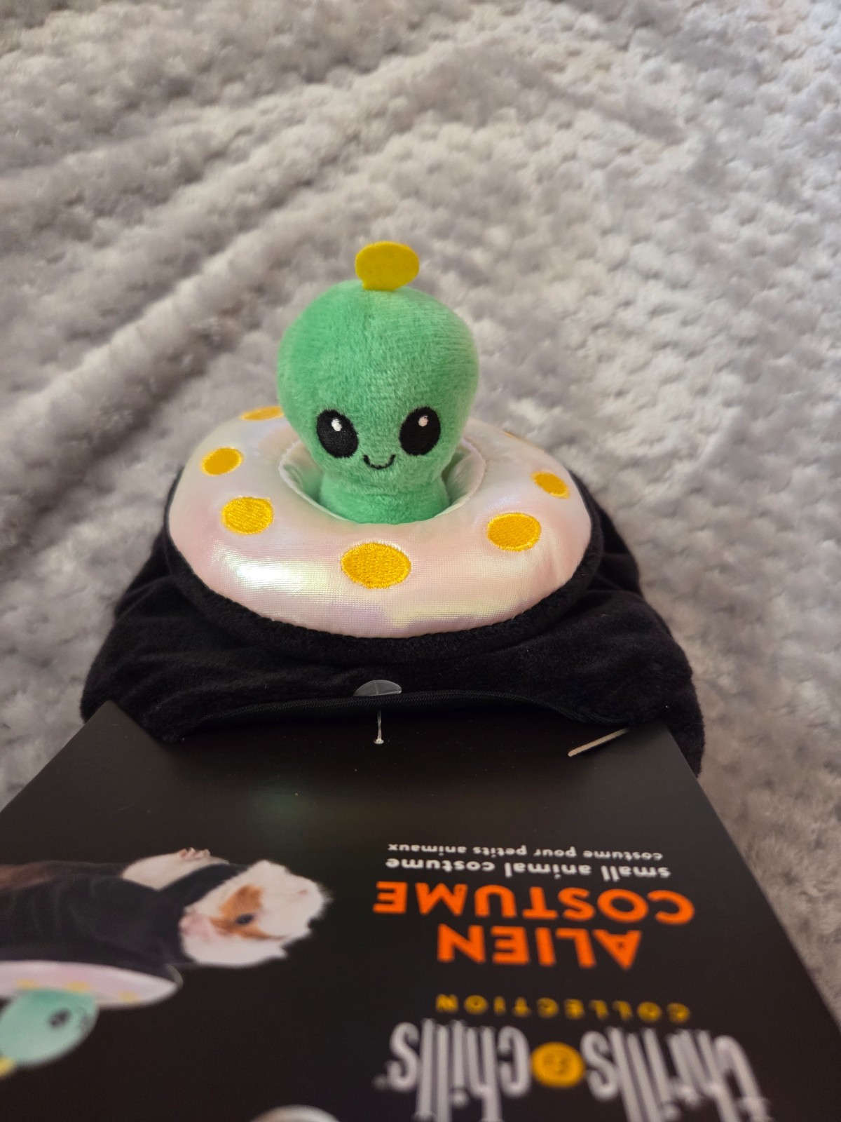 Halloween alien costume NOC small mammal guinea pig dwarf rabbit chinchilla