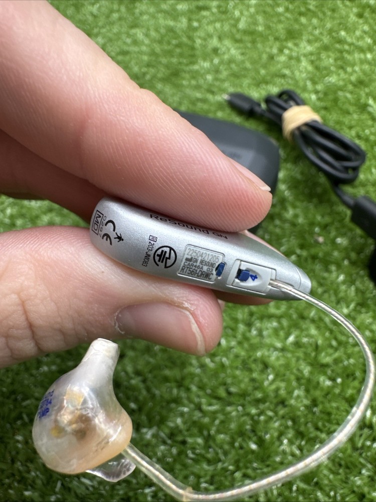 ReSound RT561-DRWC & C-2 Charging Case Hearing Aids. d3