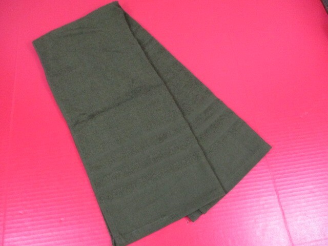 US Army Vietnam Era Green Cotton Sweat Neck Towel, OD Green