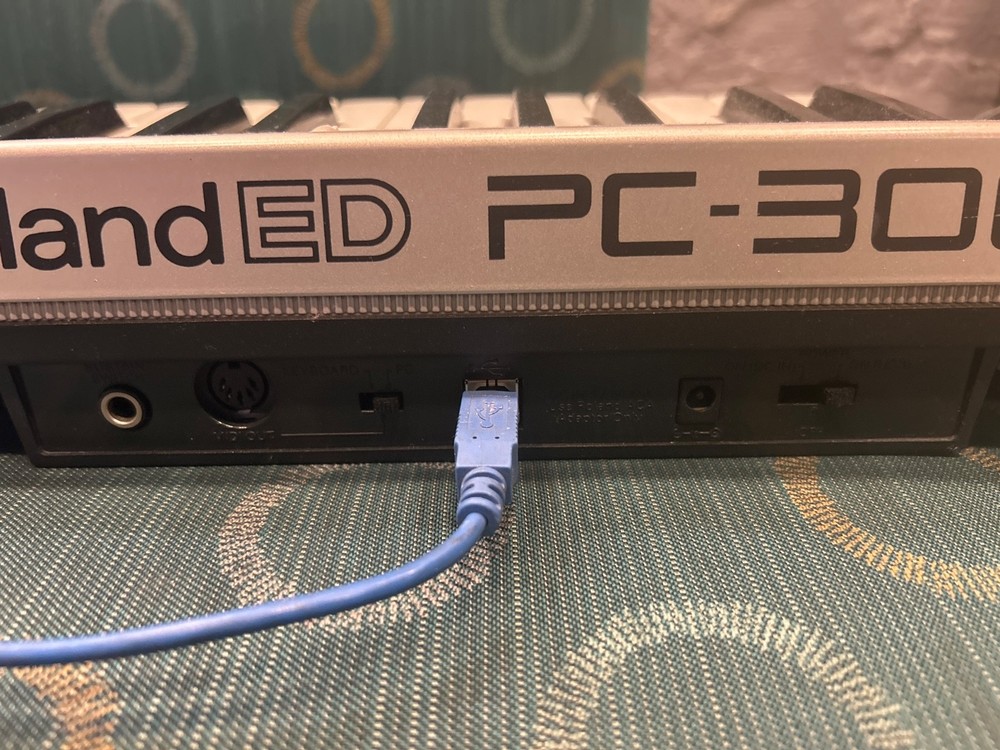 Roland PC 300 MIDI Controller works on PC