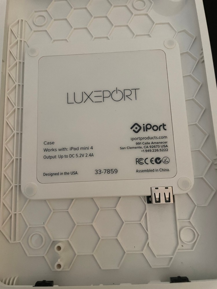 IPORT LuxePort BaseStation (71002) iPad Stand White