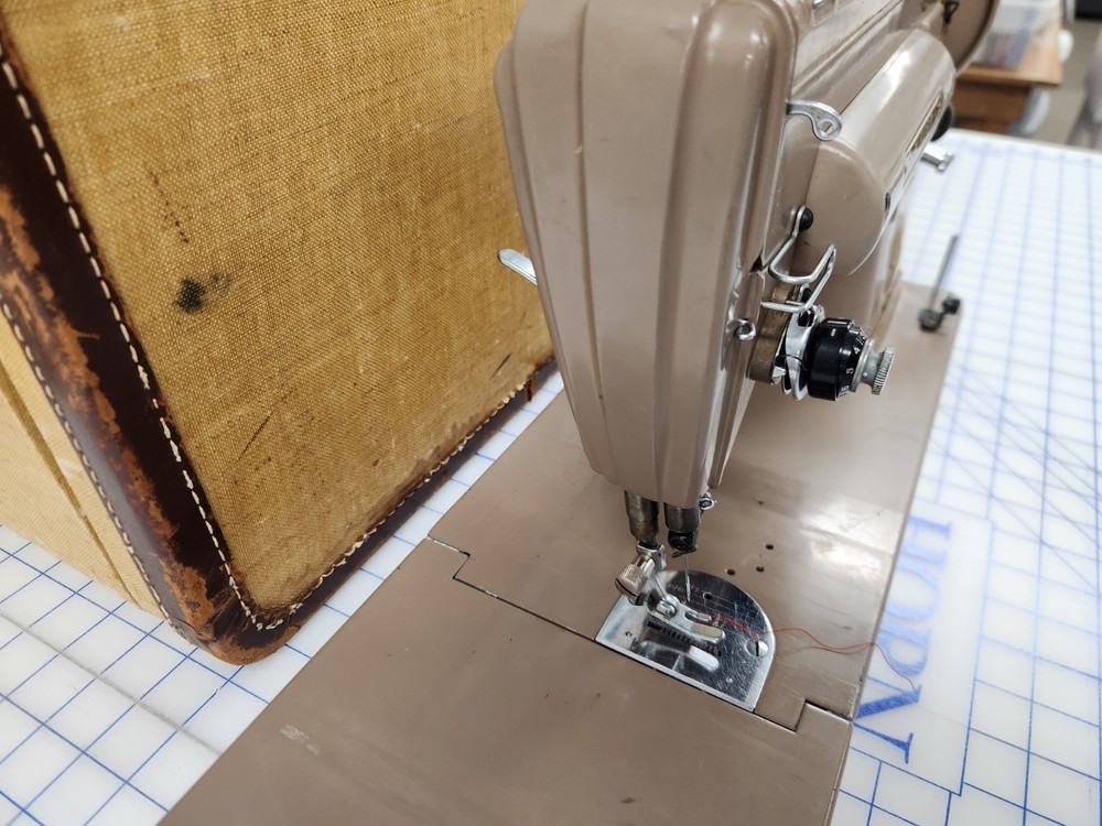 Singer 301 long bed with Foot Control and Case!