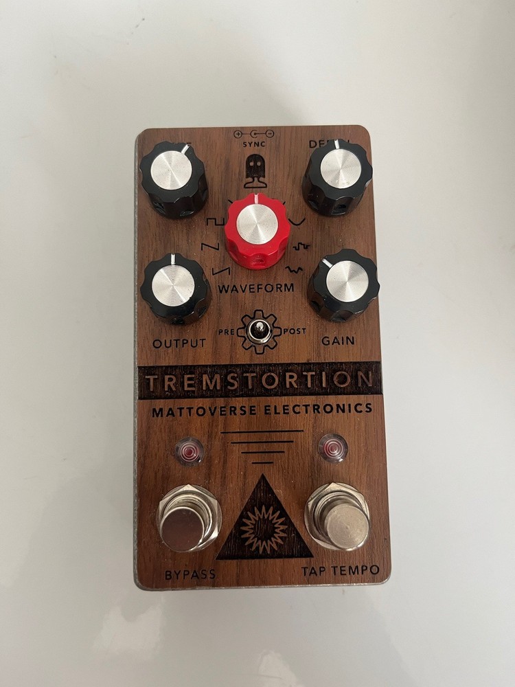TREMSTORTION PEDAL