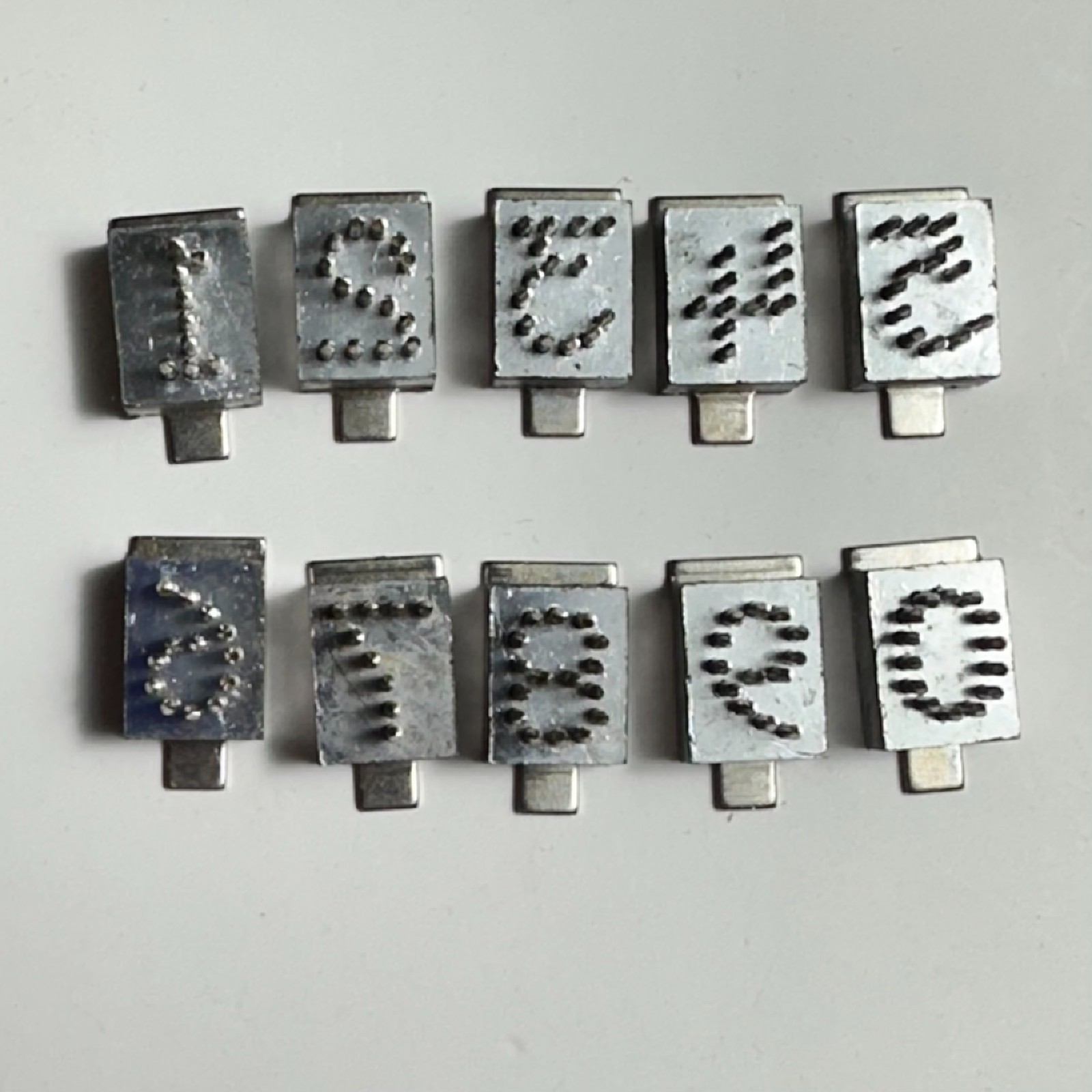 Vintage Stone Animal Tattoo Outfit Tattoo Digits