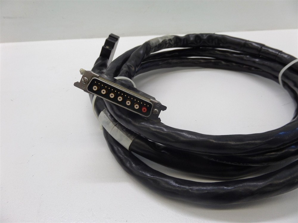 UTI Instruments 2221 RF Generator w/ 03911-2111
