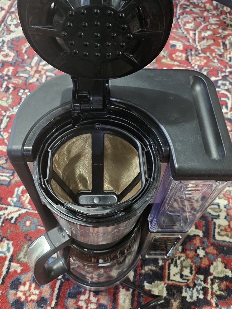 Ninja CE251 12-Cup Filter Coffee Machine Glass Carafe Digital Programmable