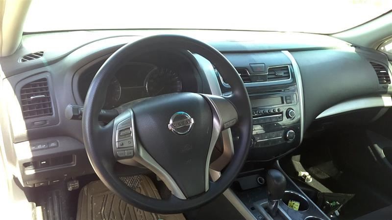 ALTIMA 2013 High Mounted Stop Light 1030854451