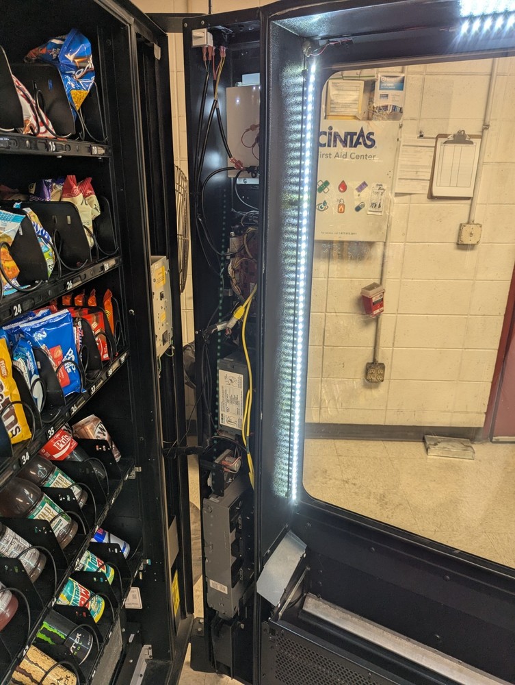 2 Vending machines (Linux 1000 series machine & Semi refrigerated machine)