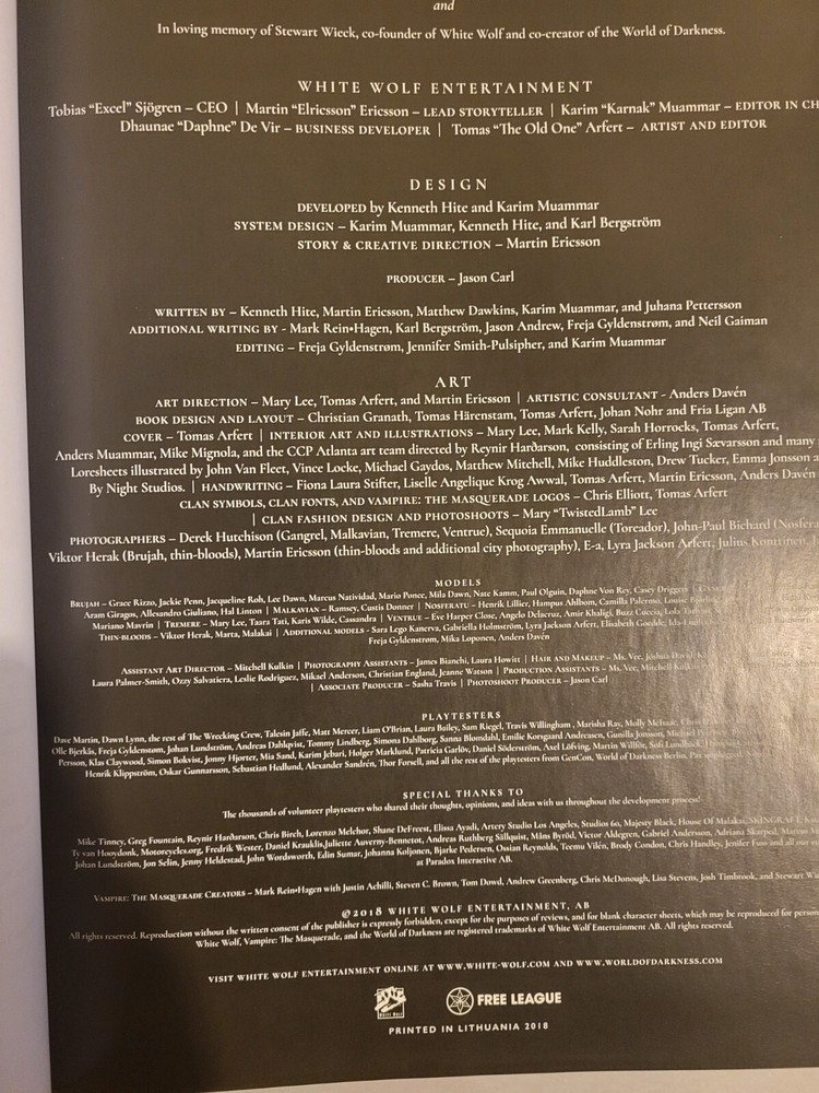 Vampire the Masquerade 5th Edition Deluxe