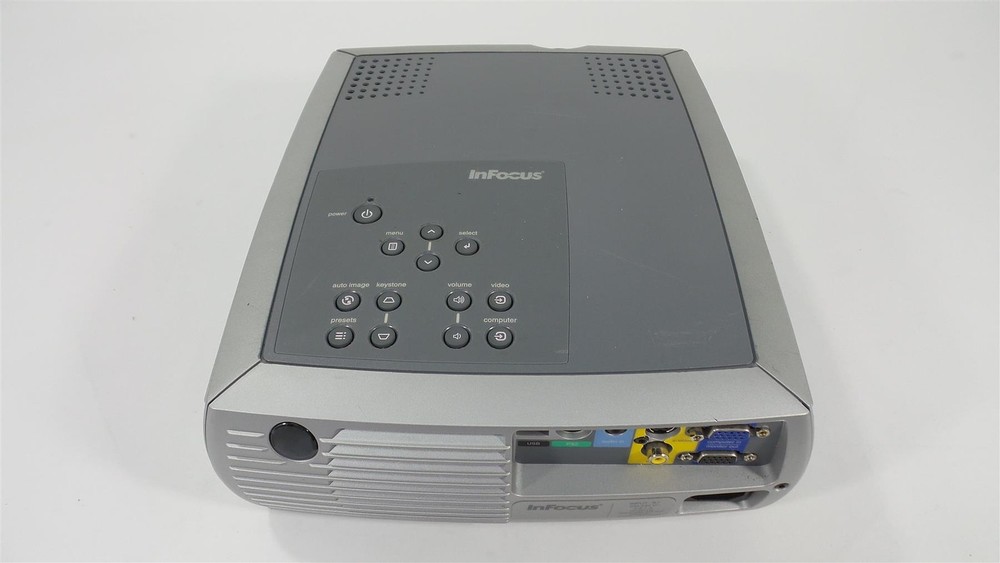 InFocus LP240 LCD Projector with Remote - VGA - Lamp Timer : 400 Hours