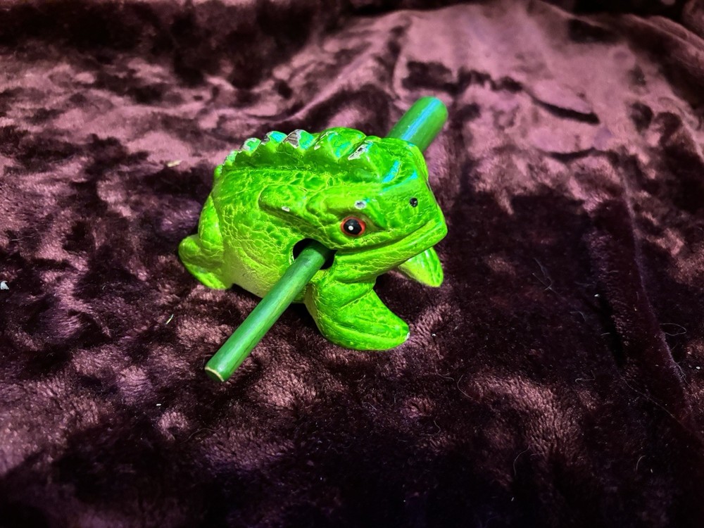 Large green Frog Guiro percussion musical intrument
