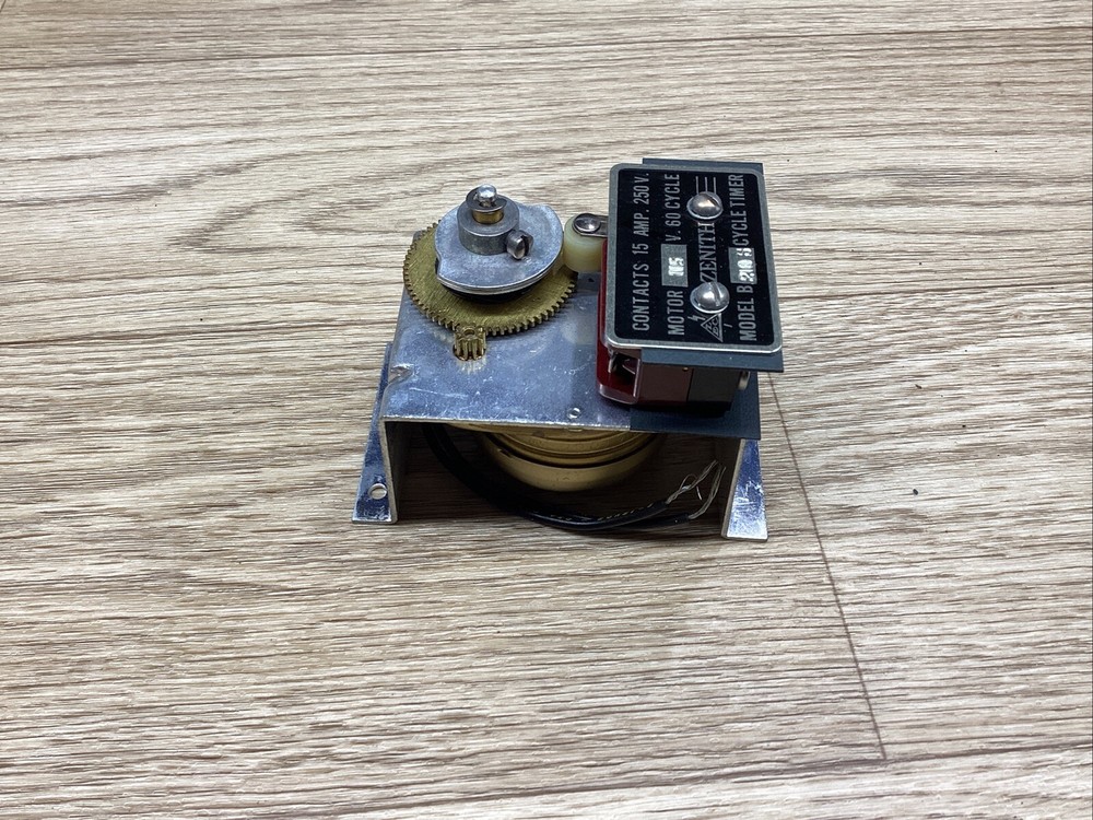Zenith Electric Cycle Timer Model B210S 115V 60 Cycle 15A #800D90*CO