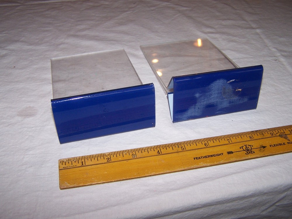 2 DISANI Water - Table / Booth Menu Holder Sign