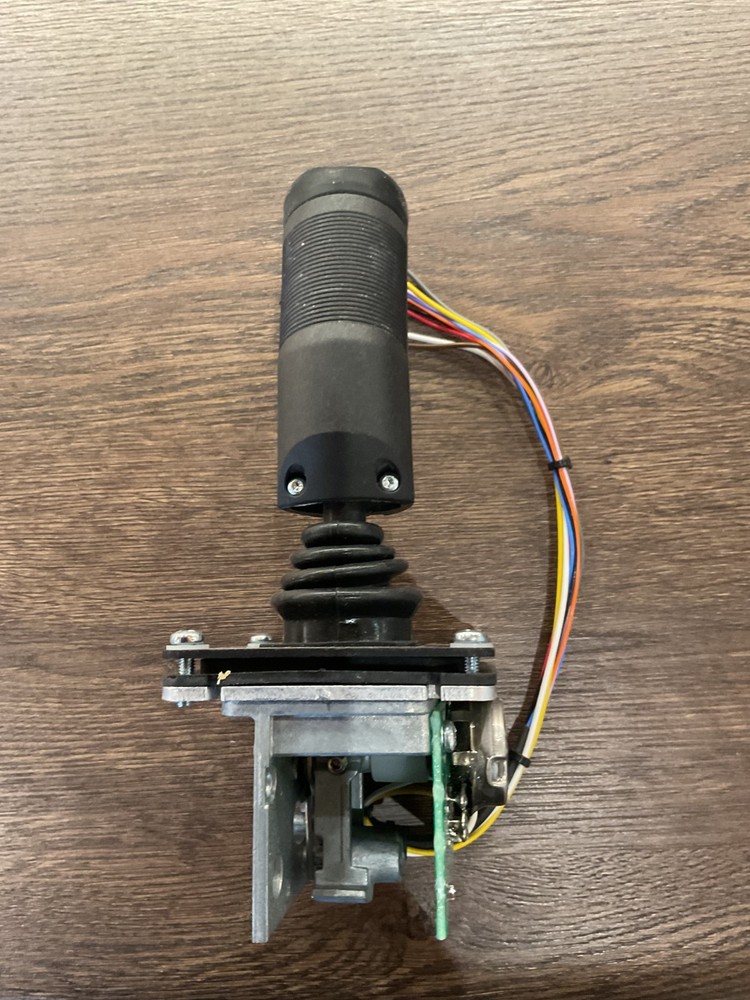 Upright 501882-000 Joystick Controller