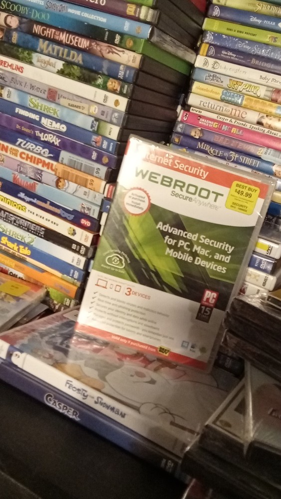 Webroot SecureAnywhere Internet Security DVD for PC, Mac, Android, iOS 3 Devices