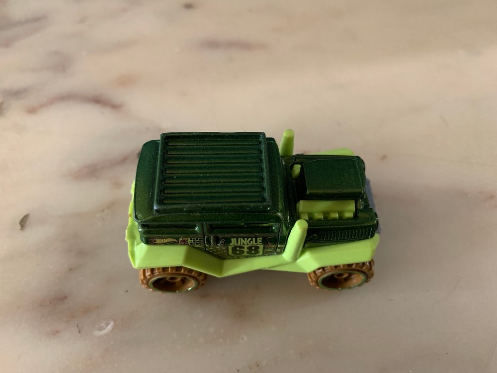 HOT WHEELS BAD MUDDER MATTEL